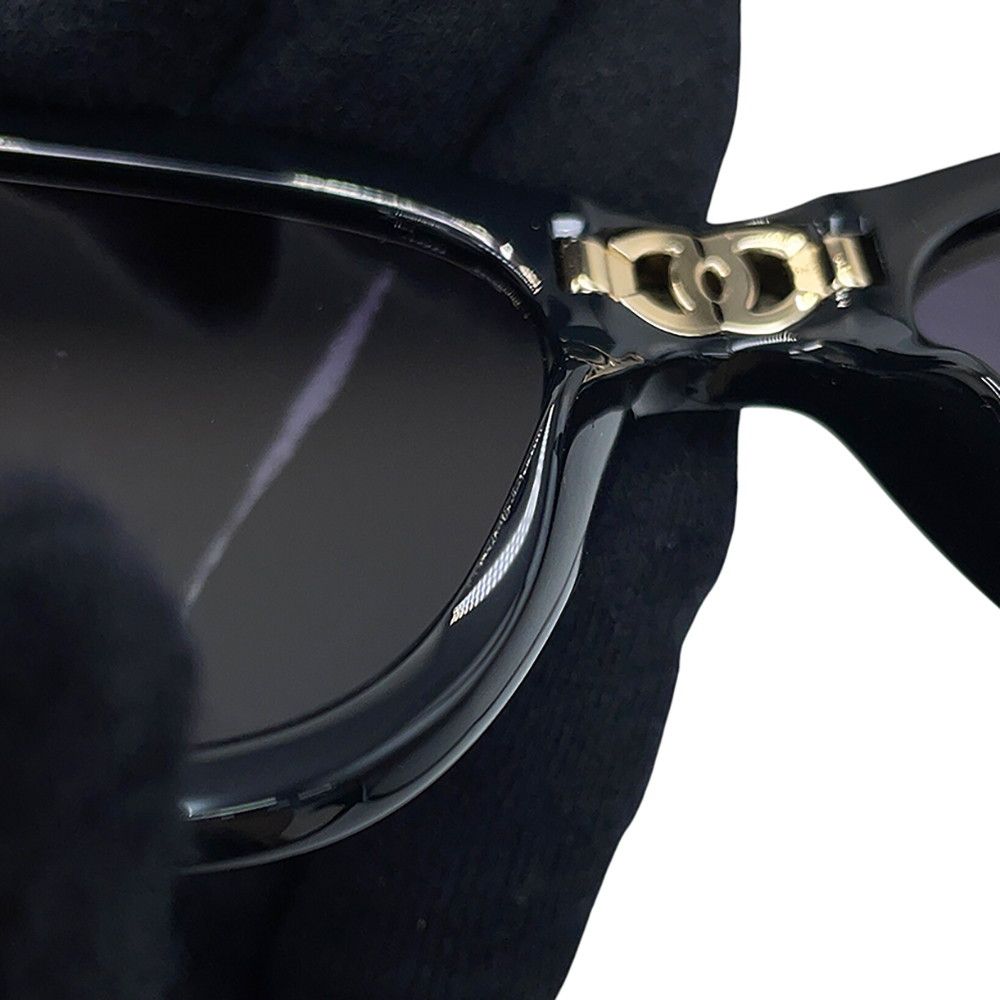 Chanel Sunglasses Foldable Quilted Logo Square Shape Eyewear Black — view 8