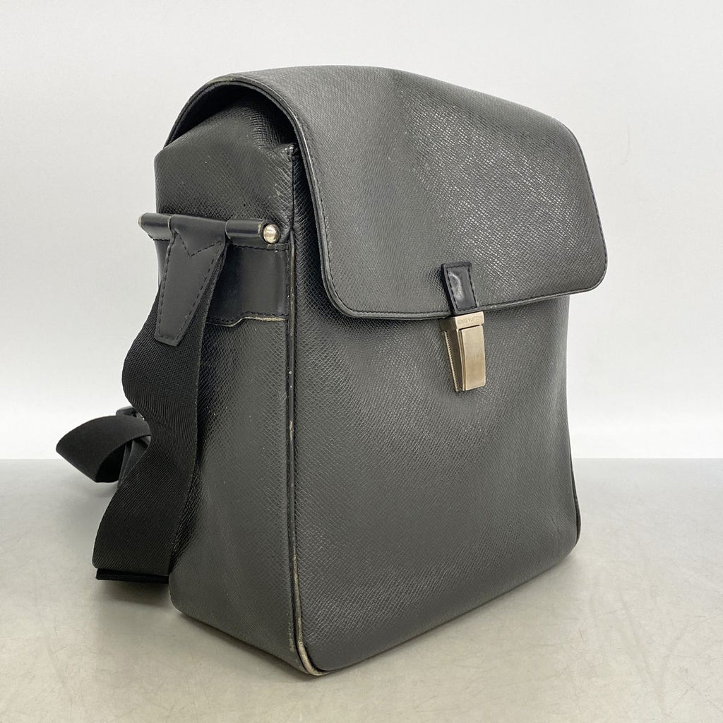 Louis Vuitton Shoulder Bag Taiga Yaranga Ardoise — view 2