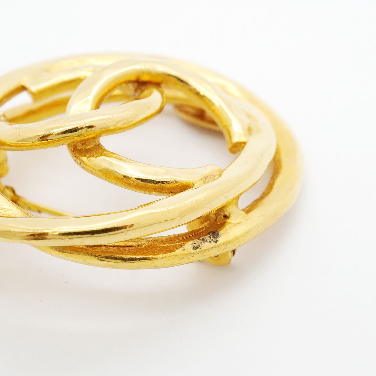 Chanel Brooch Vintage CC Logo Gold Plated — view 7