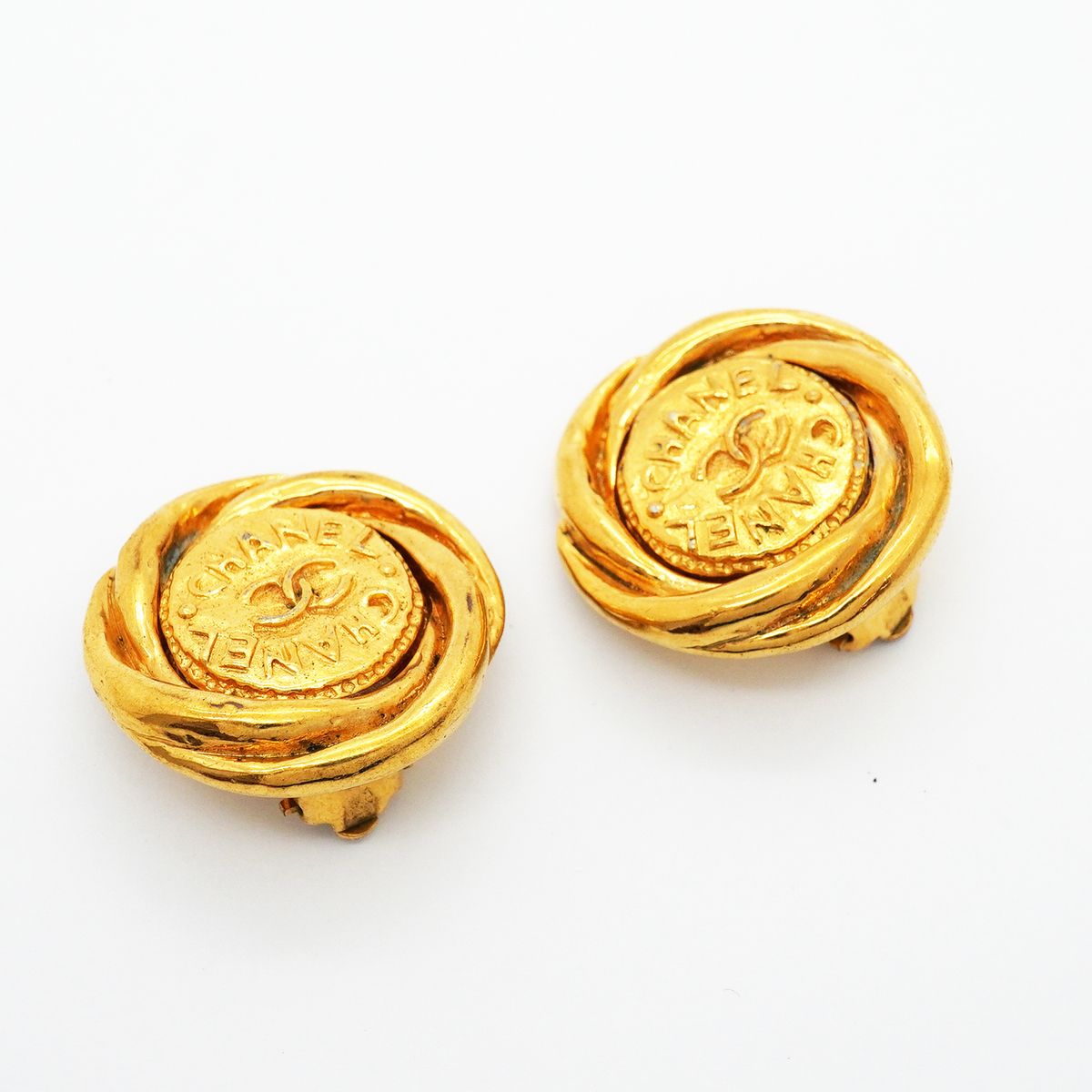 Chanel Earrings Vintage CC Logo Gold Plated — view 2
