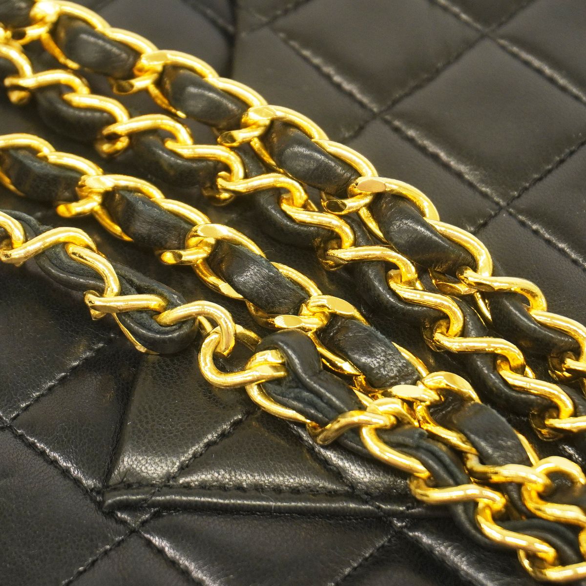 Chanel Shoulder Bag Quilted Lambskin Black Gold — view 8