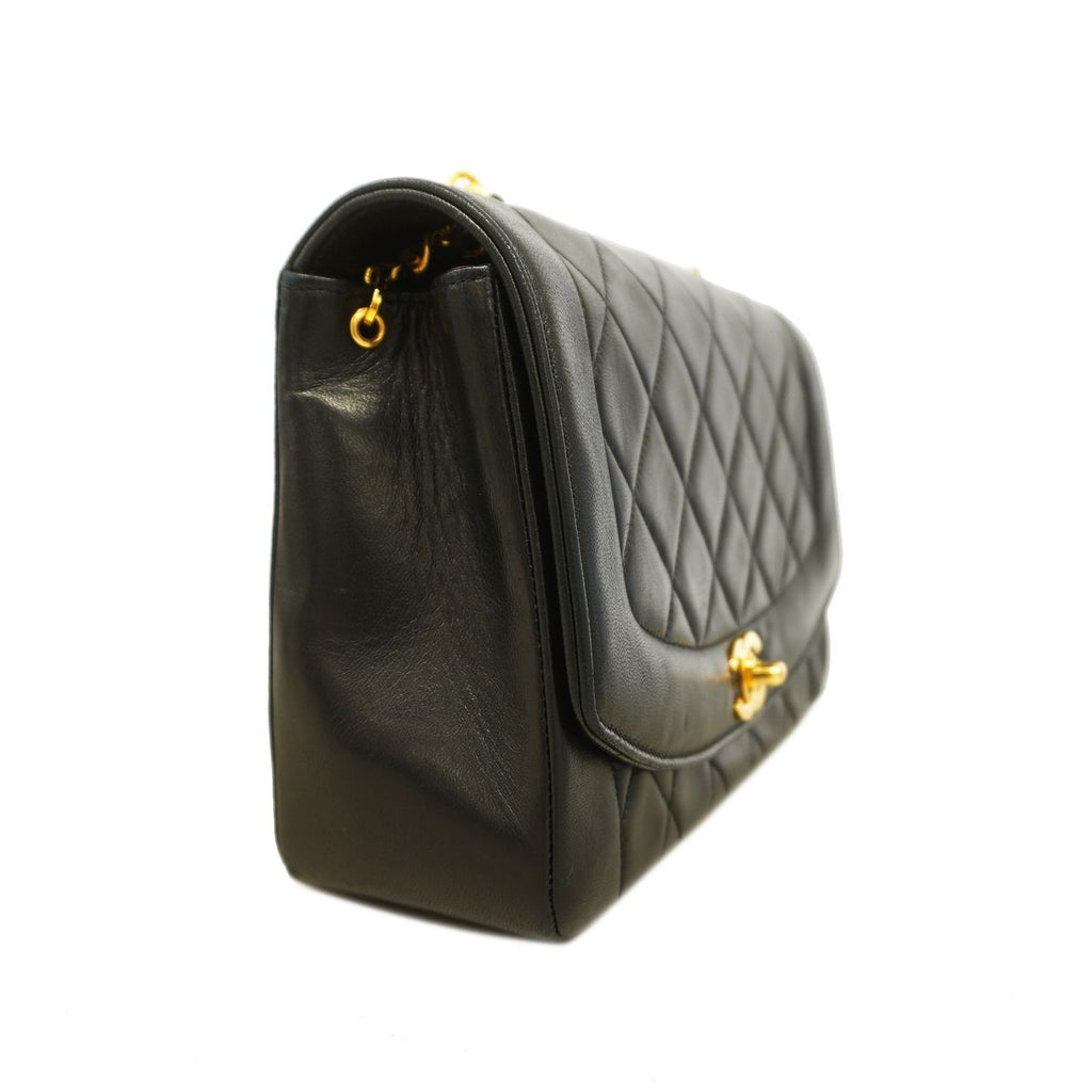 Chanel Shoulder Bag Diana Lambskin Black Gold — view 2