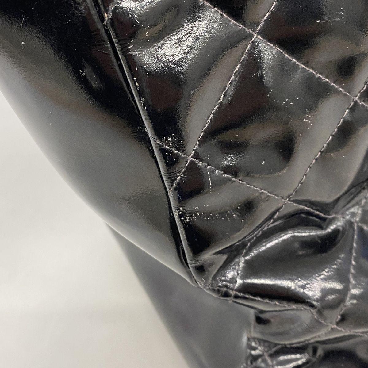 Chanel Tote Bag Quilted Patent Leather Black Gold — view 8