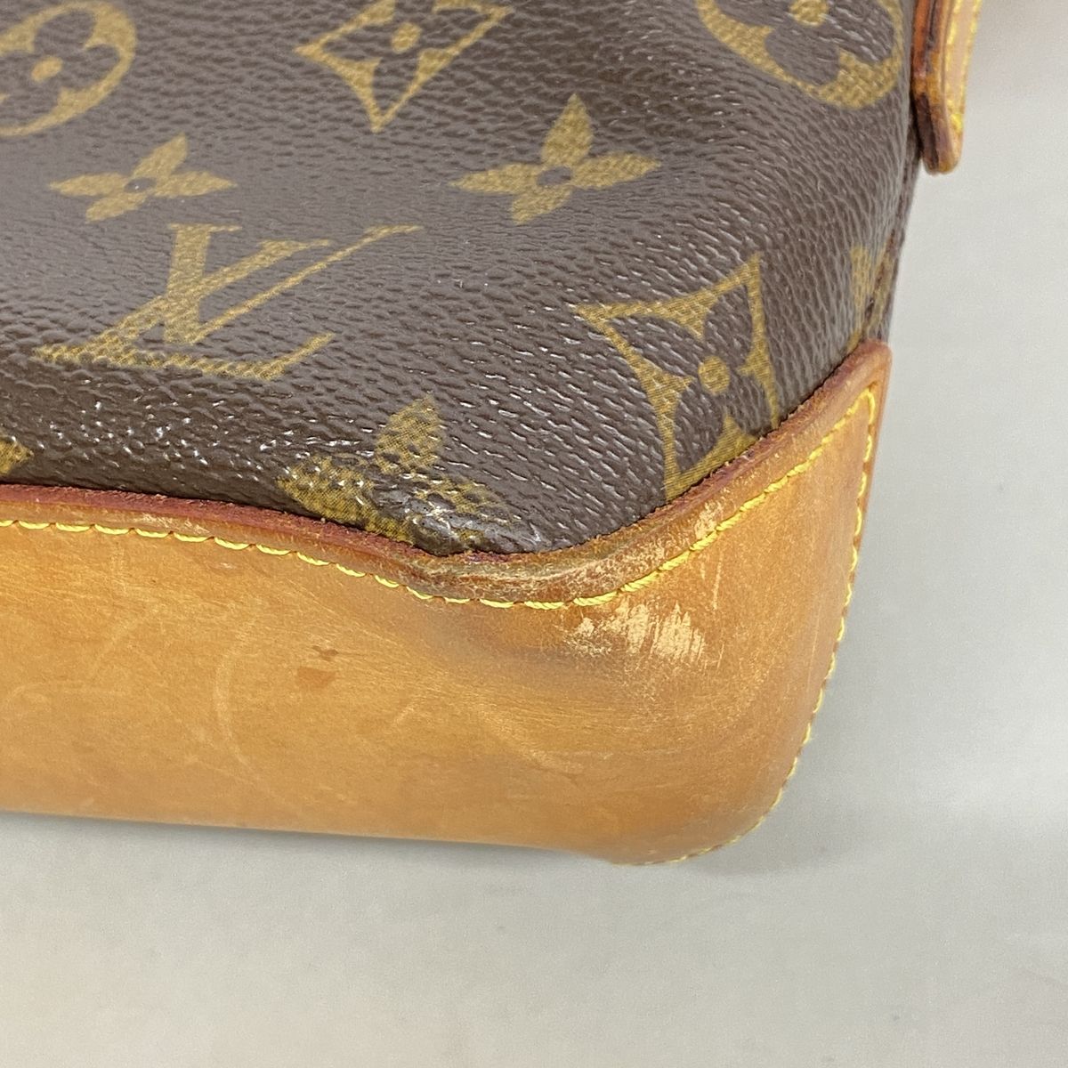 Louis Vuitton Shoulder Bag Monogram Trotteur Brown — view 6