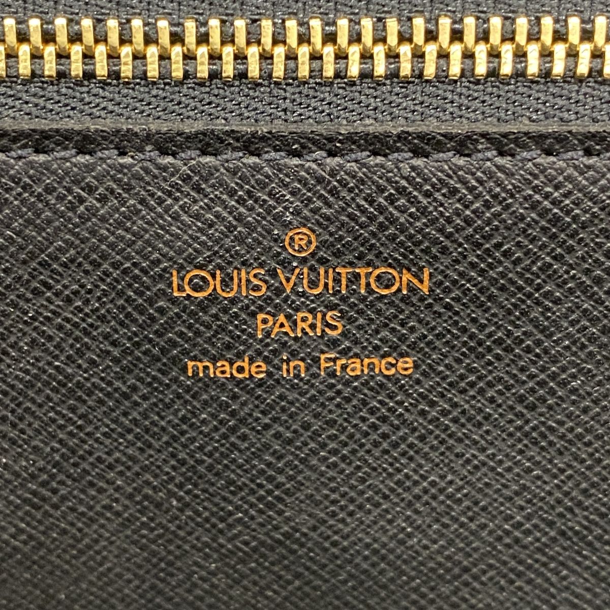 Louis Vuitton Clutch Epi Pochette Series Dragonne Noir — view 5
