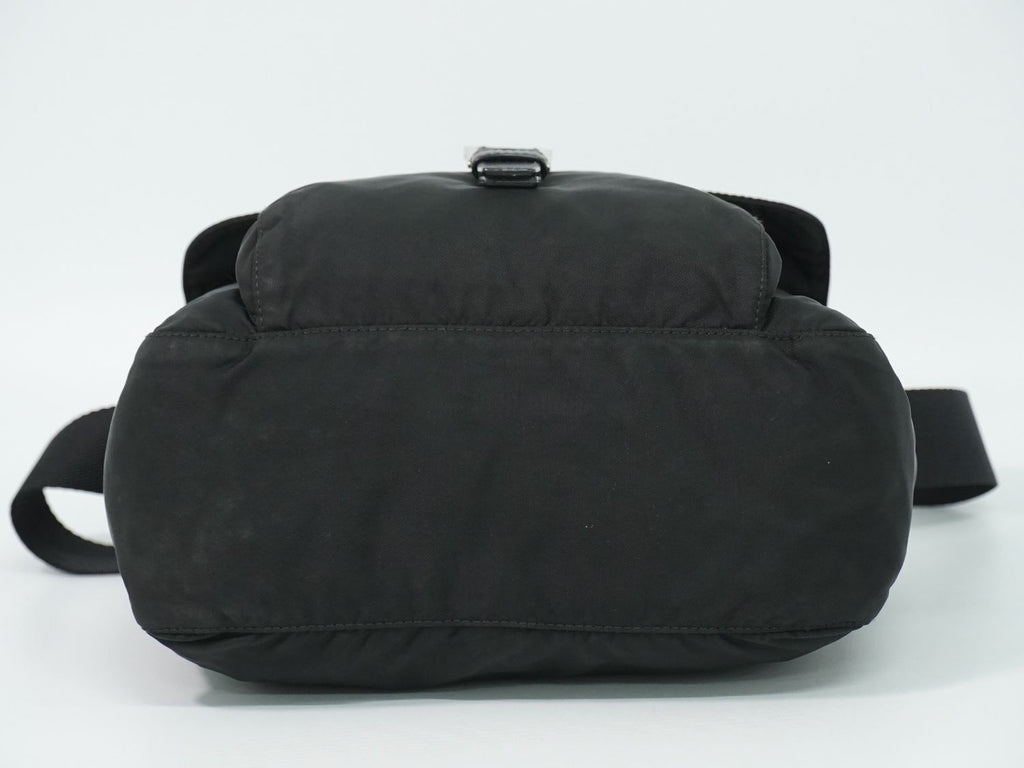 Prada Nylon Shoulder Bag Pochette Black — view 3