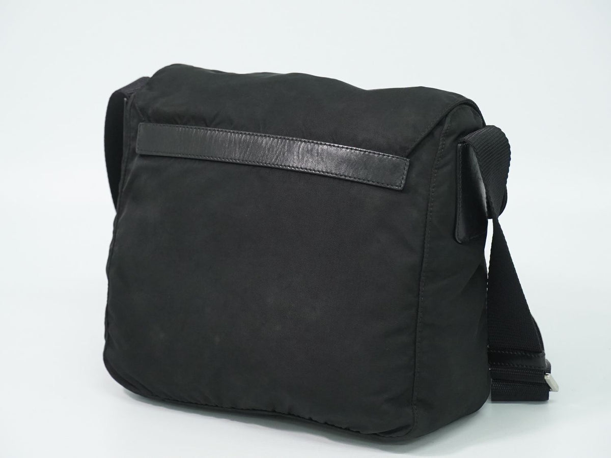 Prada Nylon Shoulder Bag Pochette Black — view 2