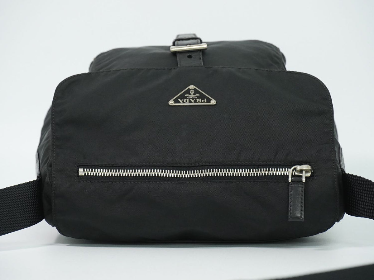 Prada Nylon Shoulder Bag Pochette Black — view 5