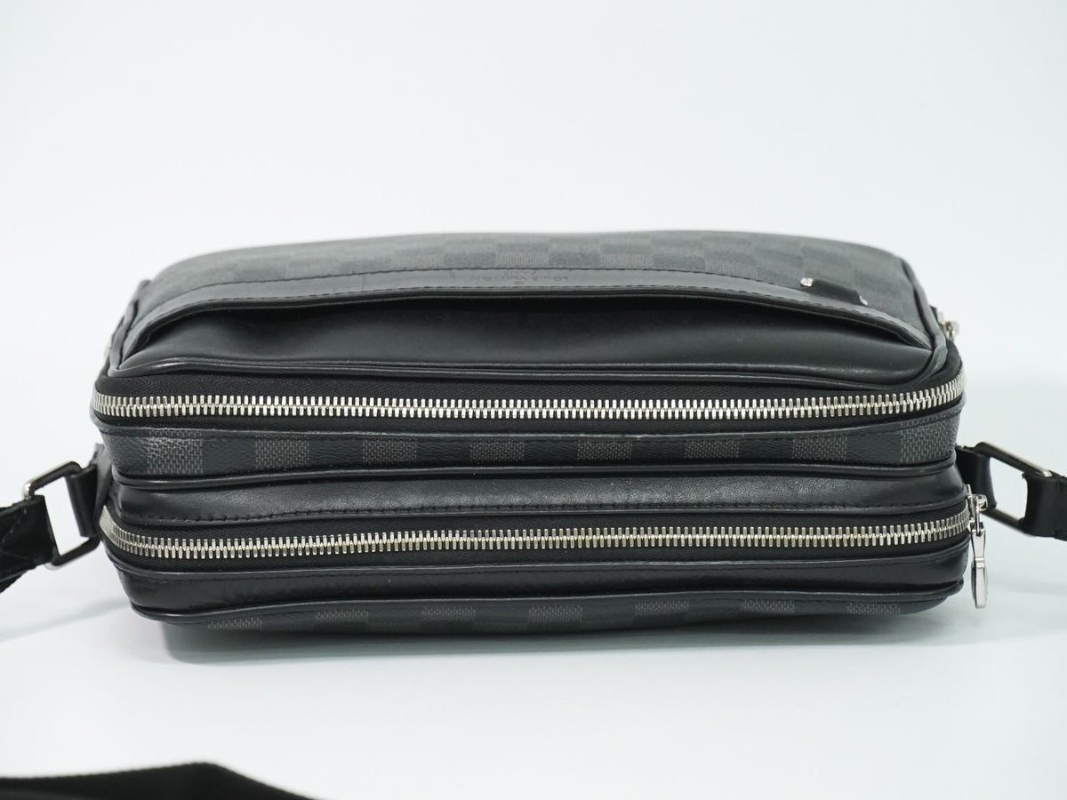 Louis Vuitton LV Trocadero Messenger PM Damier Graphite Shoulder Bag Black Gray — view 5