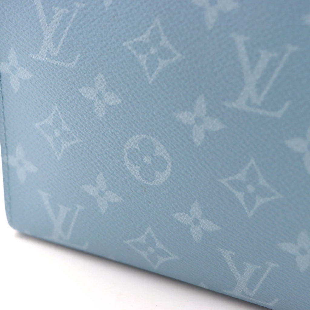 Louis Vuitton Gaston Wearable Wallet Taigarama Blue Ciel Shoulder Bag Monogram — view 5