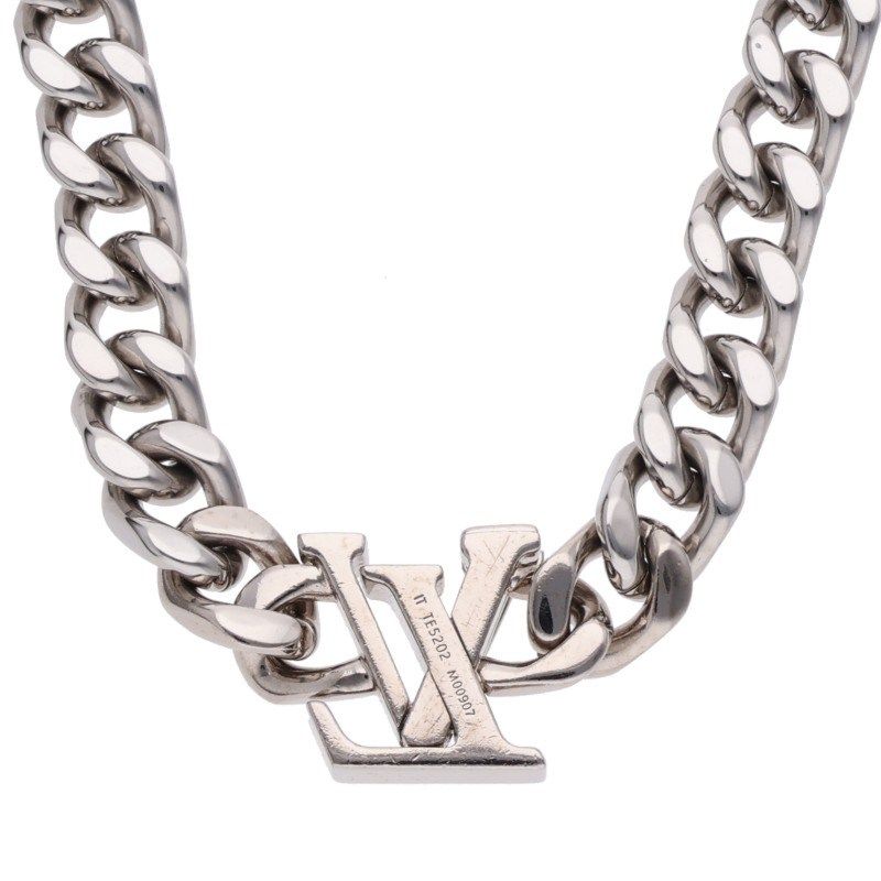 Louis Vuitton Collier LV Chain Necklace — view 3