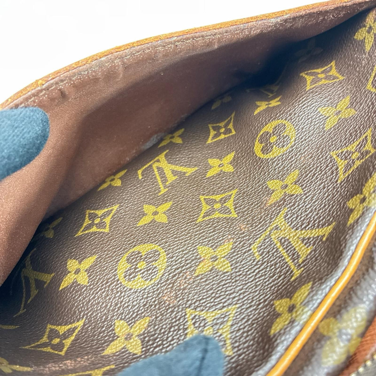 Louis Vuitton Monogram Compiegne Brown Clutch — view 7