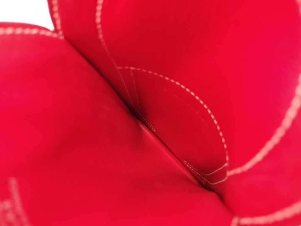 Hermes Shoulder Bag in the Loop to Go PM Rouge Tomato Chevre — view 7