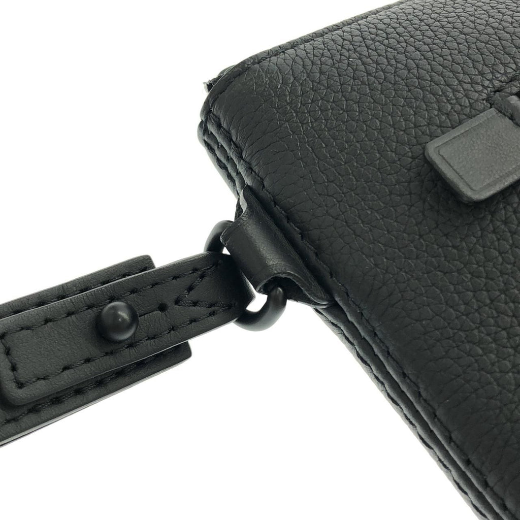 Louis Vuitton LV Aerogram Takeoff Pouch — view 7