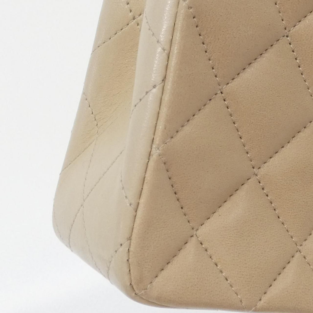 Chanel Vintage Shoulder Bag — view 4
