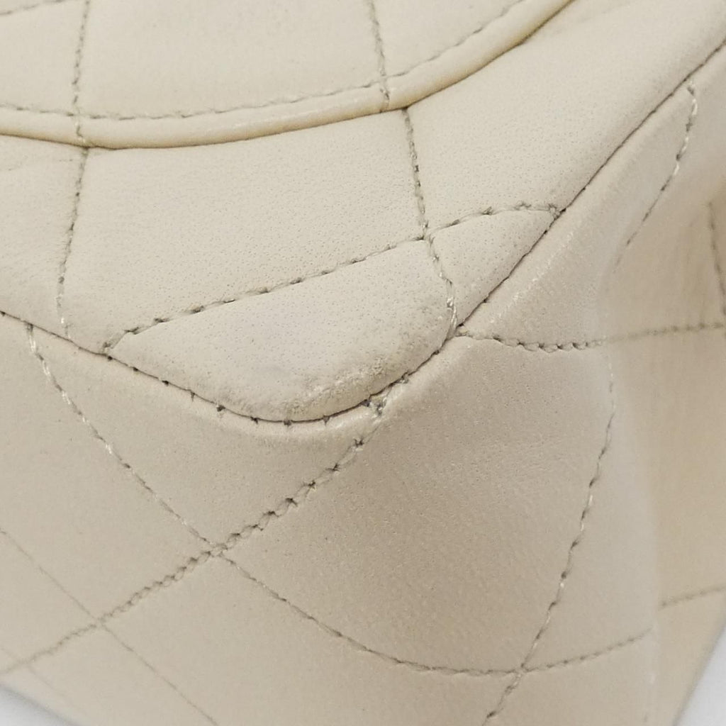 Chanel Vintage Shoulder Bag — view 3
