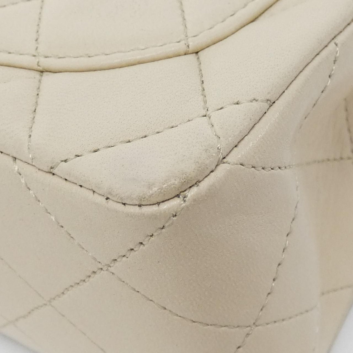 Chanel Vintage Shoulder Bag — view 3