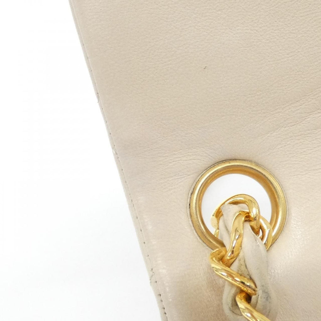 Chanel Vintage Shoulder Bag — view 8
