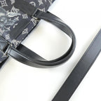 Louis Vuitton Monogram Savannah Tote Bag — view 6