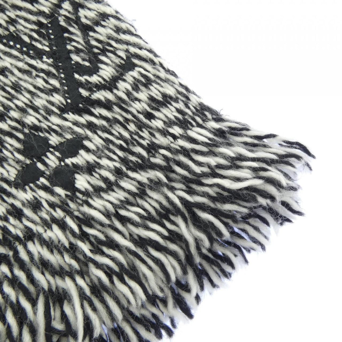 Louis Vuitton Logomania Scarf — view 2