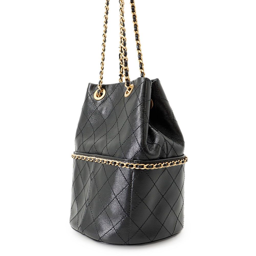 Chanel Chain Shoulder Bag CC Logo Quilted Around Shiny Lambskin Black — view 2