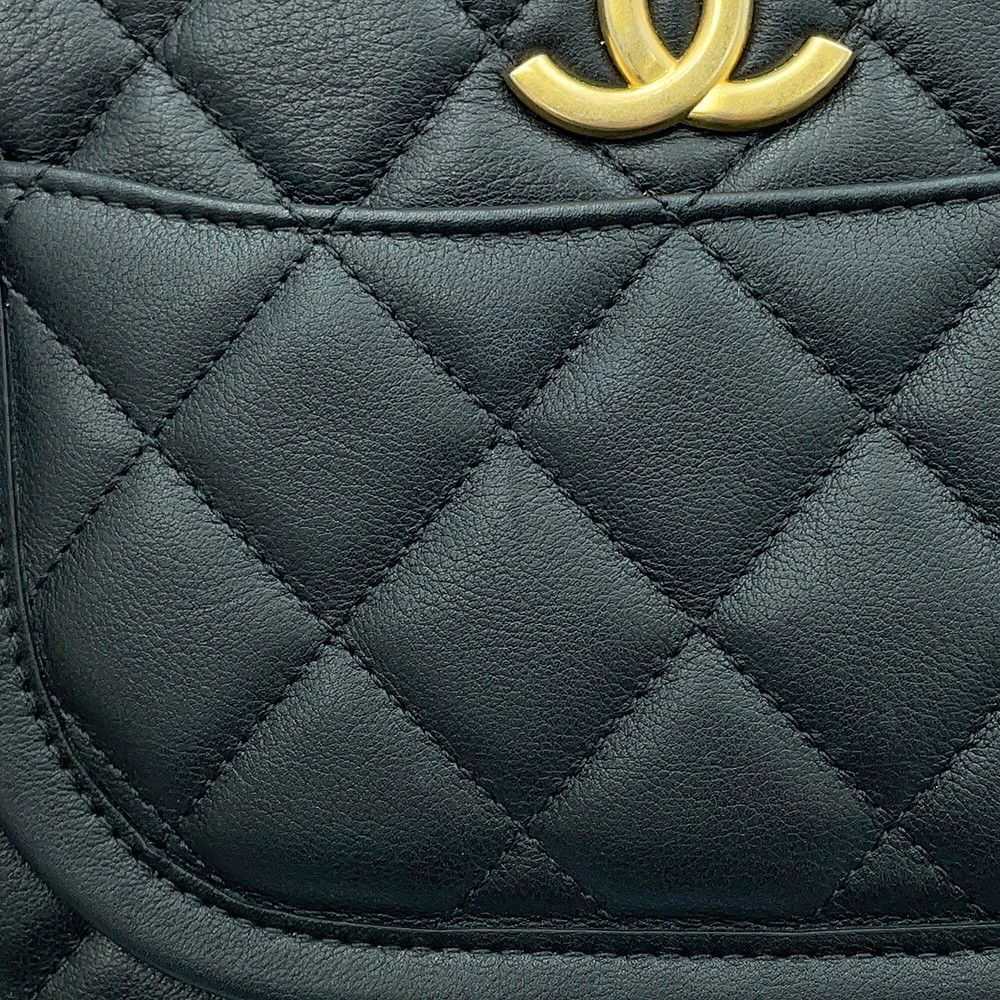 Chanel Chain Shoulder Bag Quilted CC Logo Hobo Calfskin Black — view 8