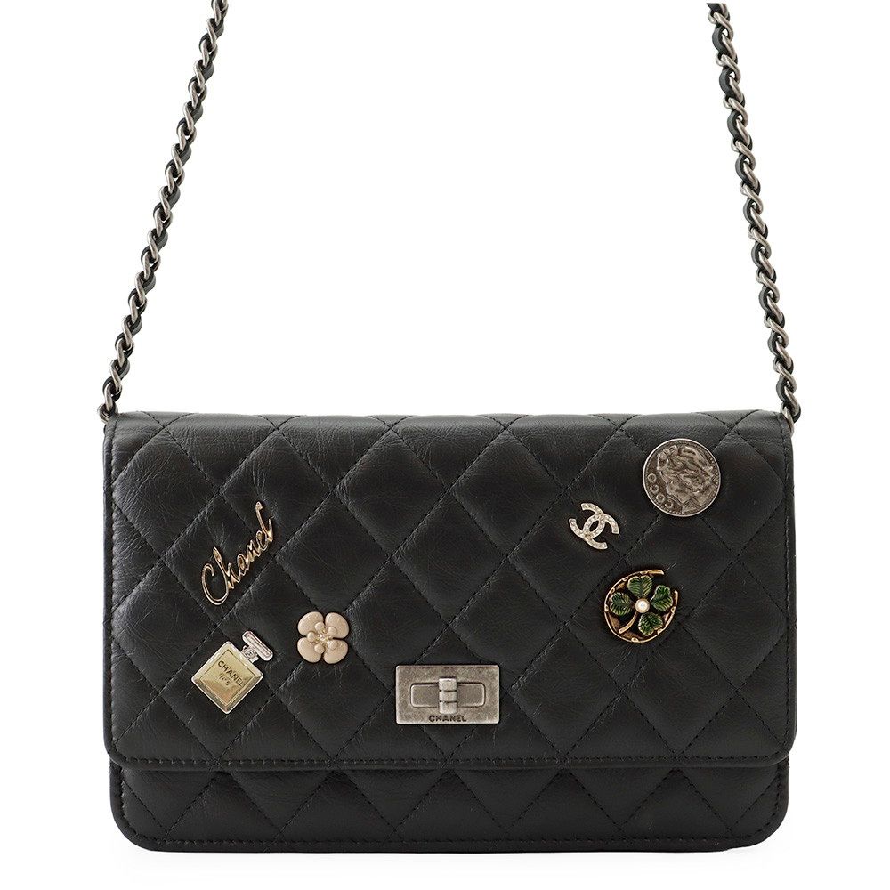 Chanel Chain Wallet 2.55 Key Charm Quilted CC Logo No 5 Camellia Clover Leather