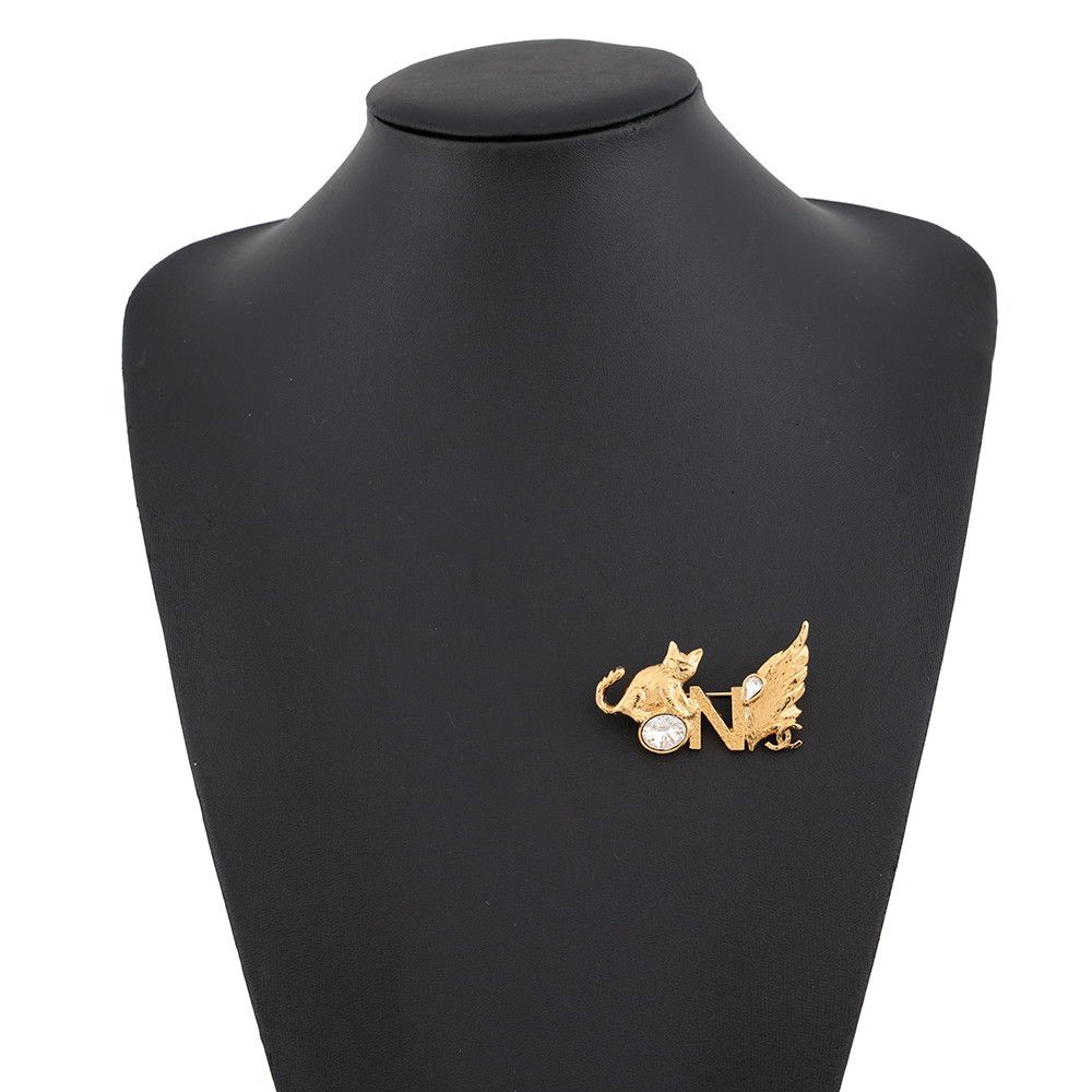 Chanel Brooch CC Logo Cat Feather Crystal — view 4