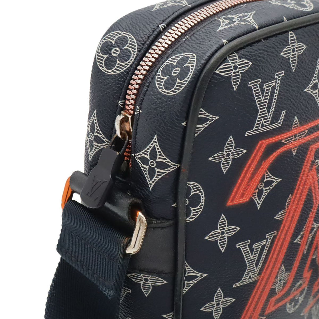 Louis Vuitton Monogram Ink Danube PM Shoulder Bag Pochette Crossbody Navy — view 6