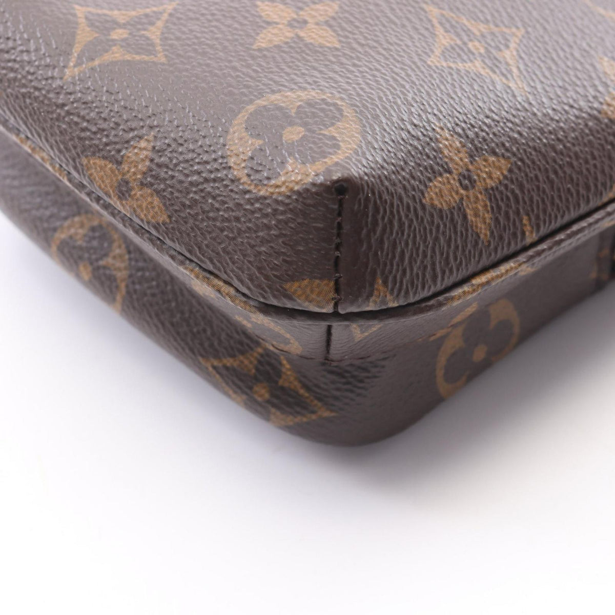 Louis Vuitton Handbag Utility Crossbody Monogram Leather — view 5