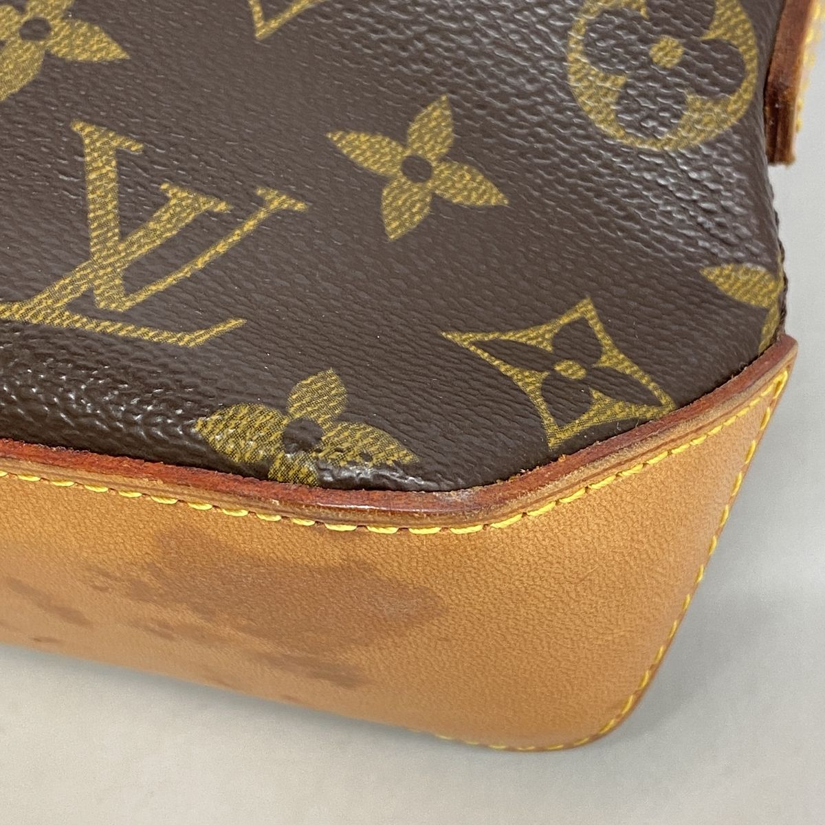 Louis Vuitton Shoulder Bag Monogram Trotteur Brown — view 6