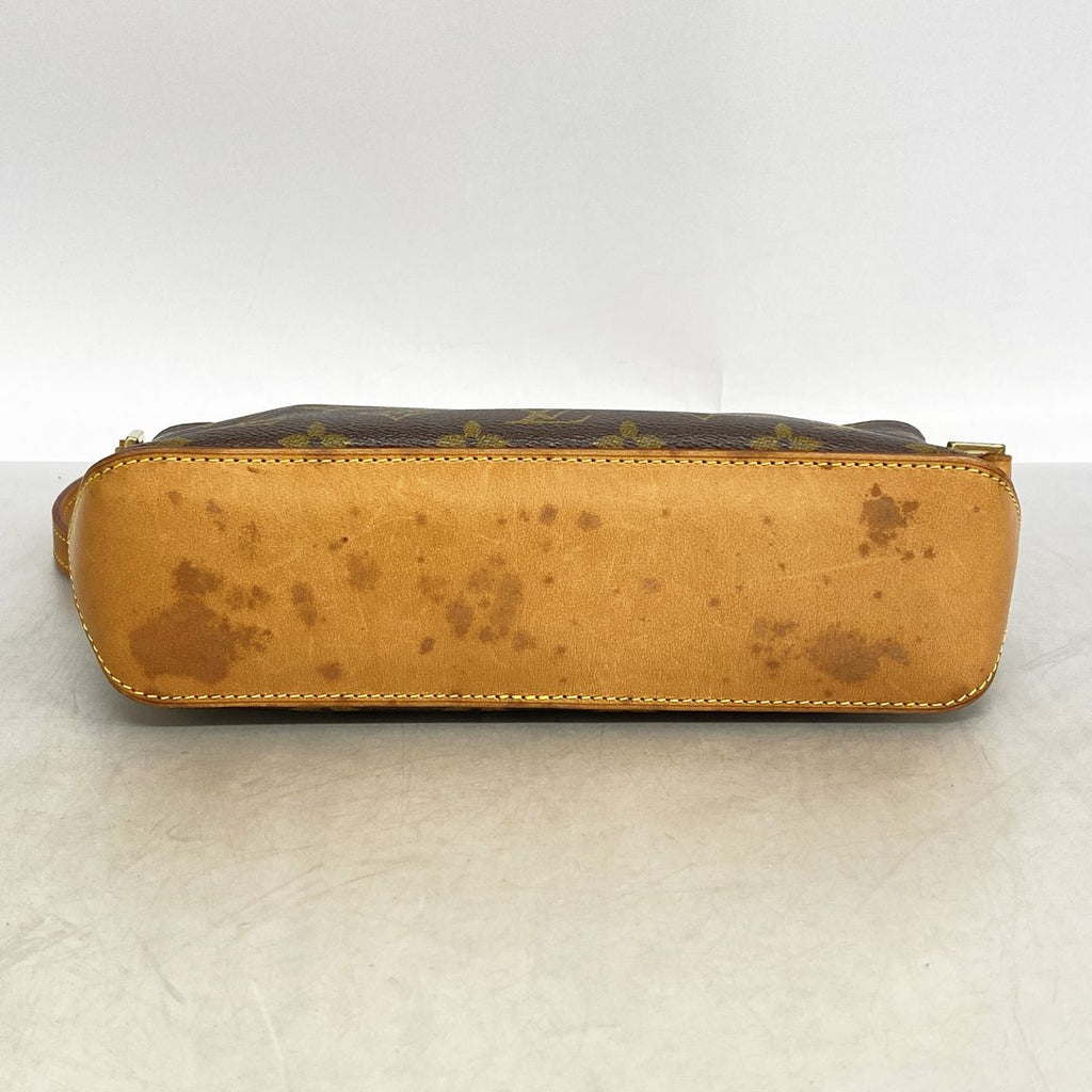 Louis Vuitton Shoulder Bag Monogram Trotteur Brown — view 3