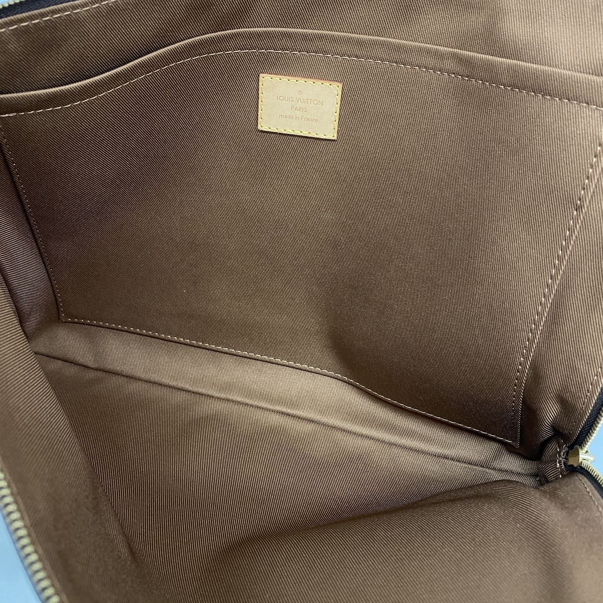 Louis Vuitton Clutch Monogram Etui Voyage MM Brown — view 4