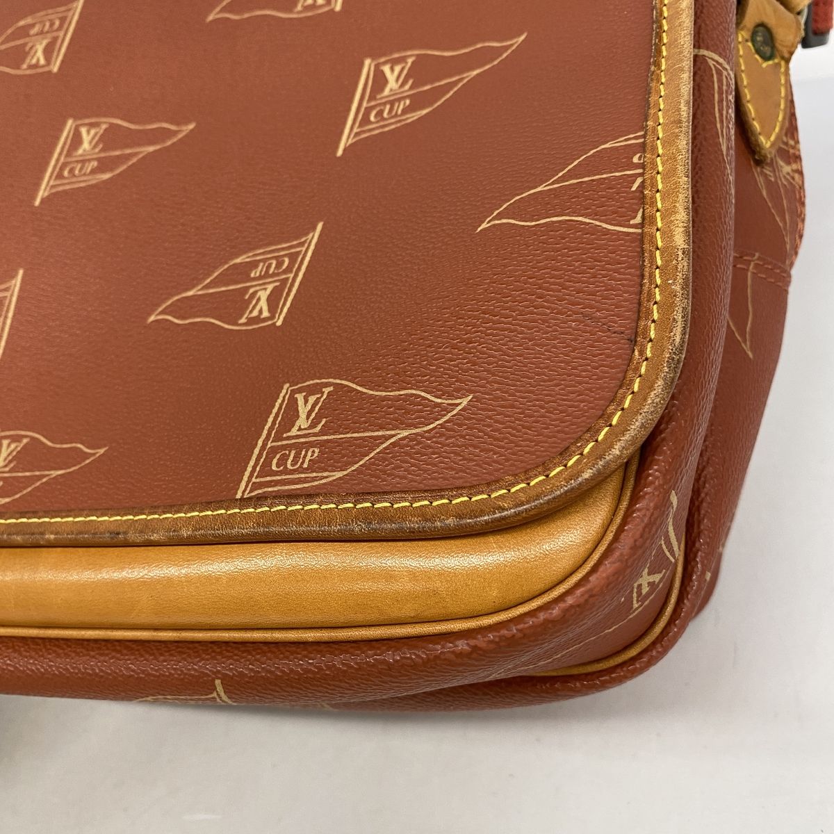 Louis Vuitton Shoulder Bag LV Cup Calvi Abogany — view 7
