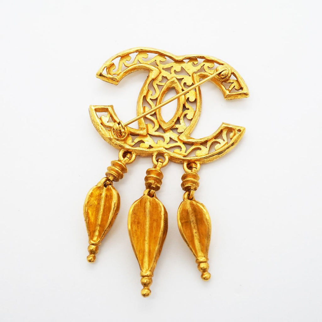 Chanel Brooch Vintage CC Logo Gold Plated — view 5