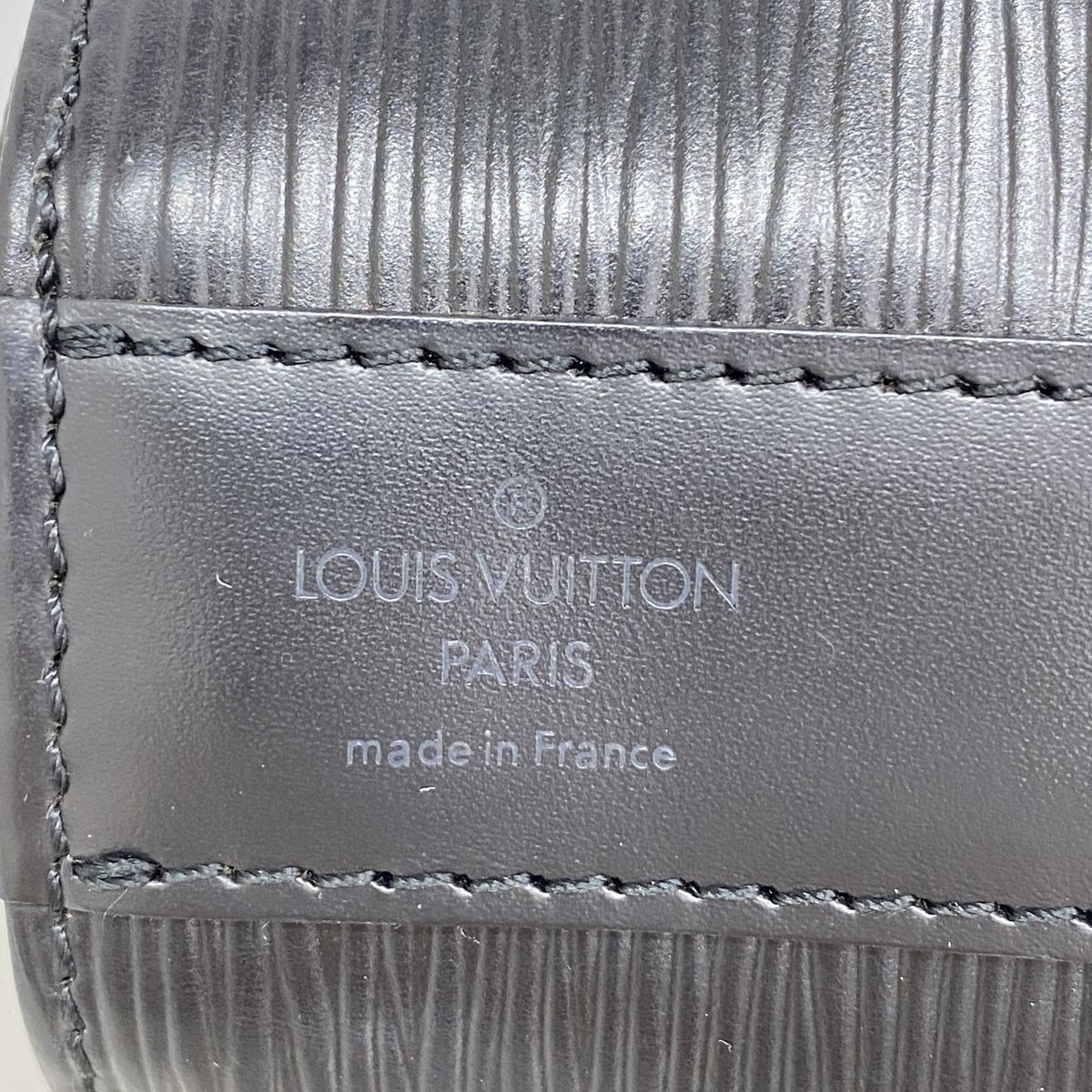 Louis Vuitton Shoulder Bag Epi Sac D'epaule PM Noir — view 5