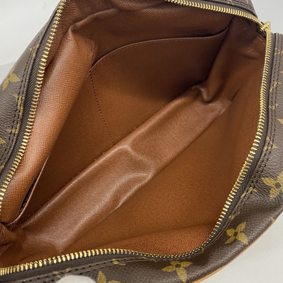 Louis Vuitton Clutch Monogram Compiegne 28 Brown — view 4