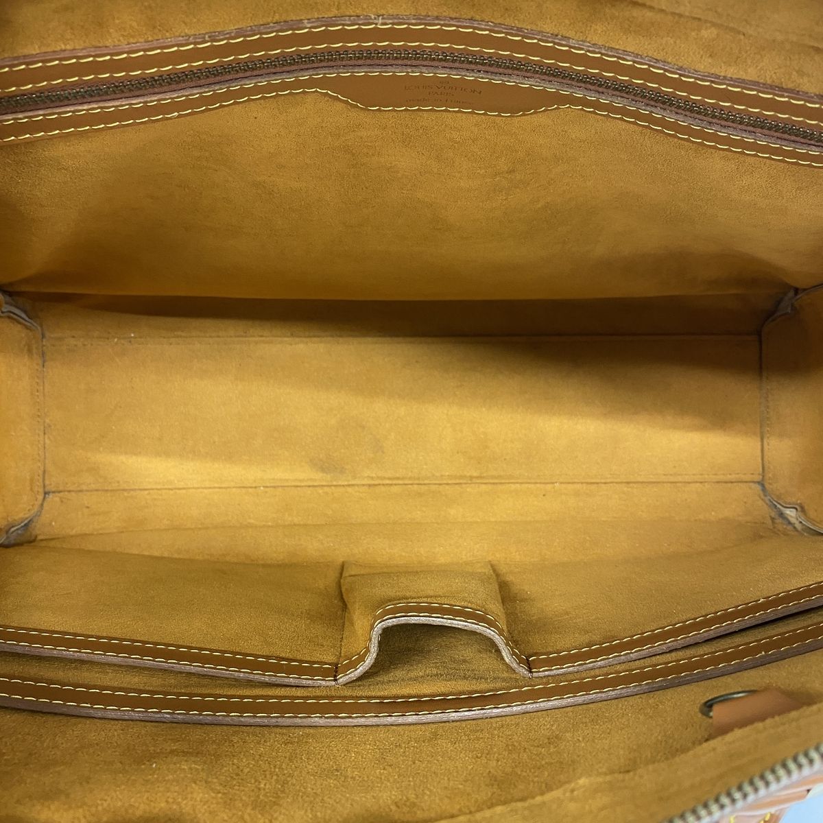 Louis Vuitton Handbag Epi Sorbonne Cipango Gold — view 4