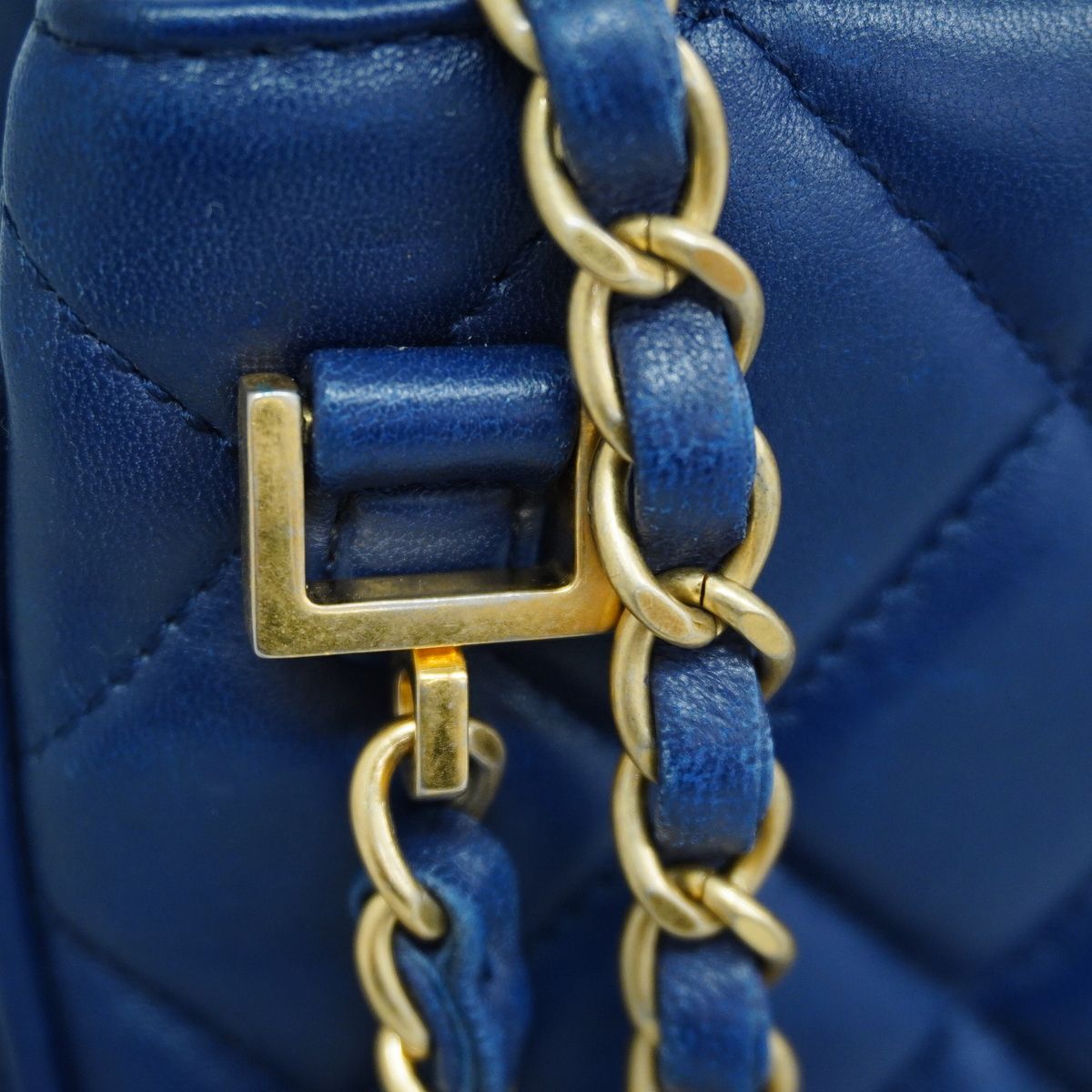 Chanel Shoulder Bag Quilted Lambskin Blue Gold — view 6