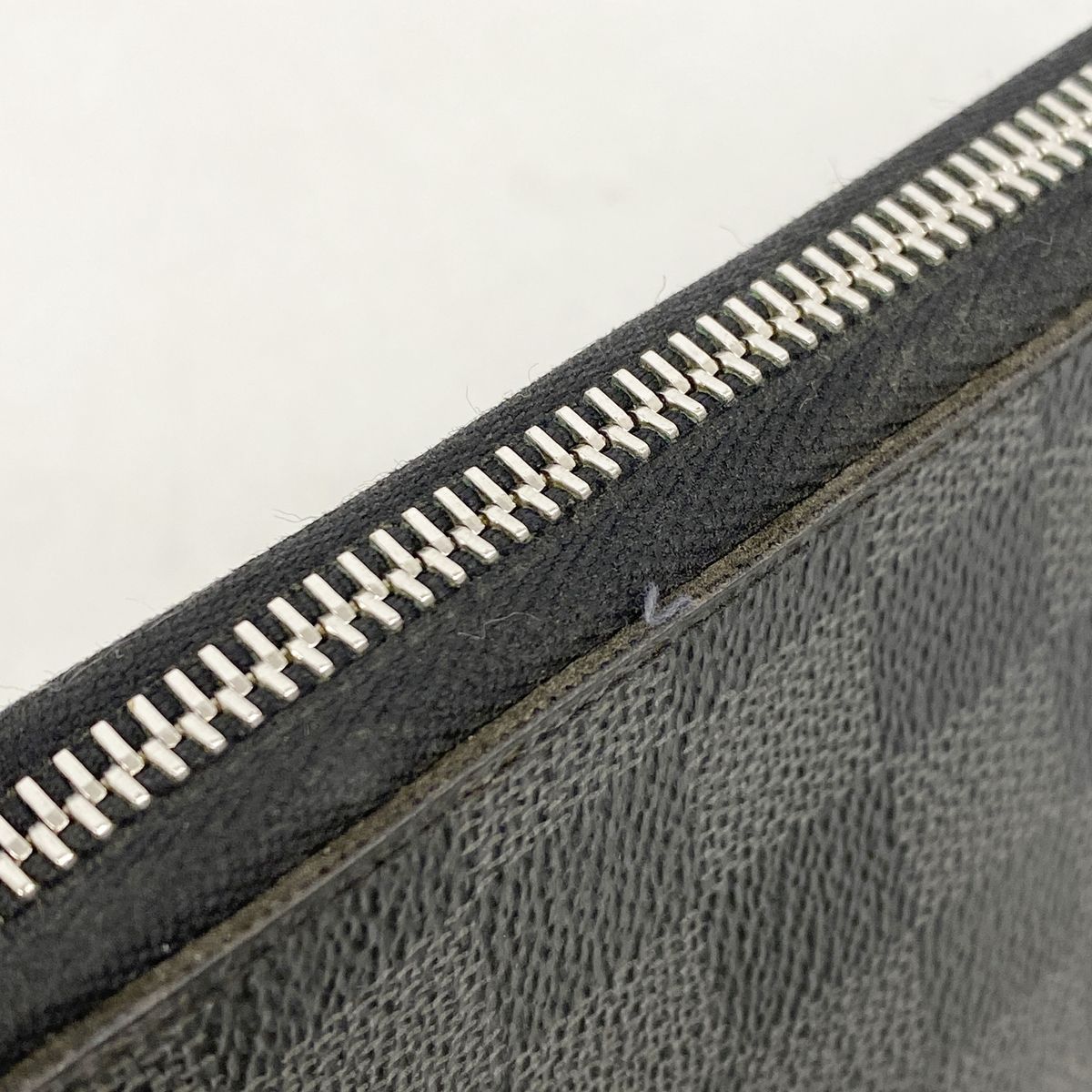 Louis Vuitton Wallet Damier Graphite Zippy Vertical Black Gray — view 8