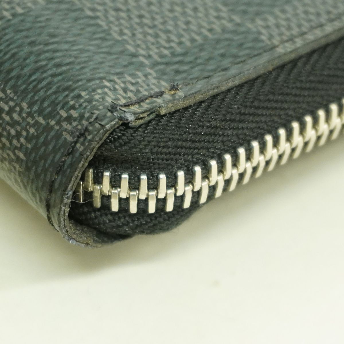 Louis Vuitton Wallet Damier Graphite Zippy Vertical Black Gray — view 5
