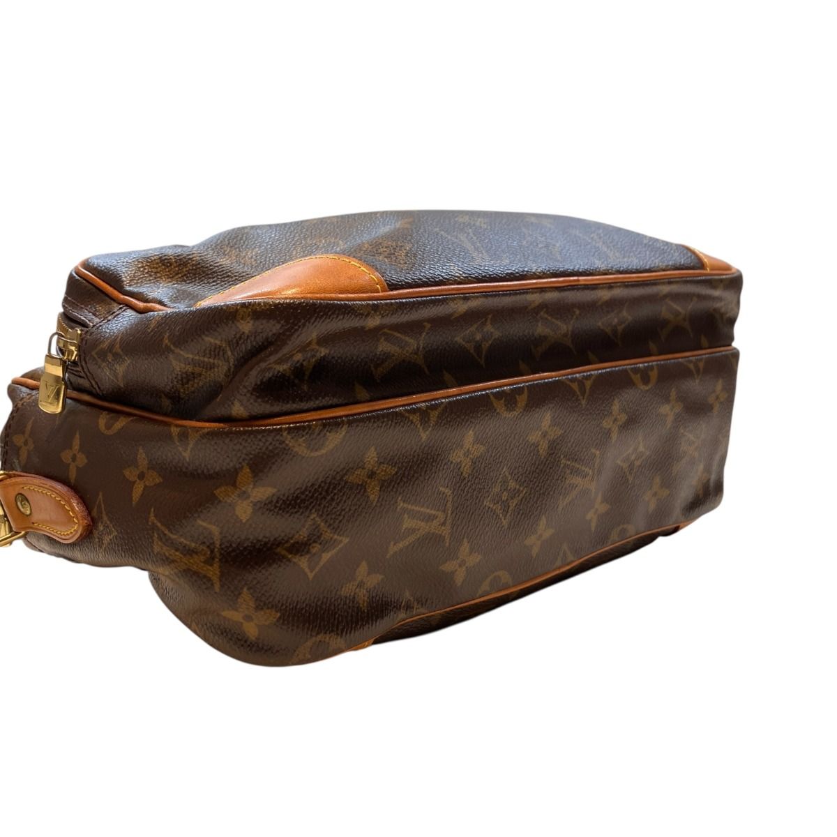 Louis Vuitton Nile Monogram Shoulder Bag Canvas — view 7