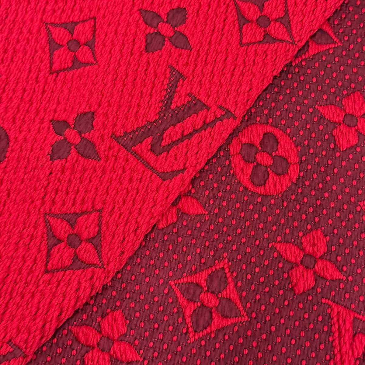 Louis Vuitton Logomania Scarf Wool Silk Ruby Monogram Fringe — view 4