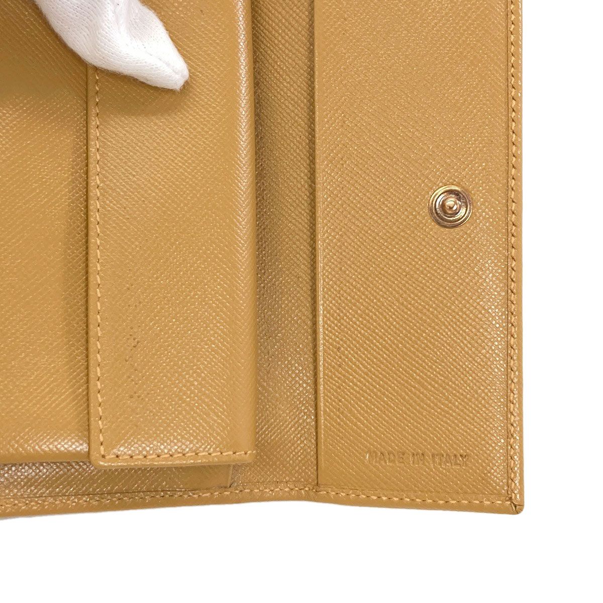 Prada Logo Trifold Wallet Leather — view 8