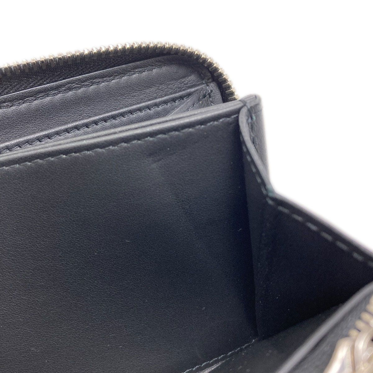 Louis Vuitton Zippy Wallet Mahina Leather — view 8