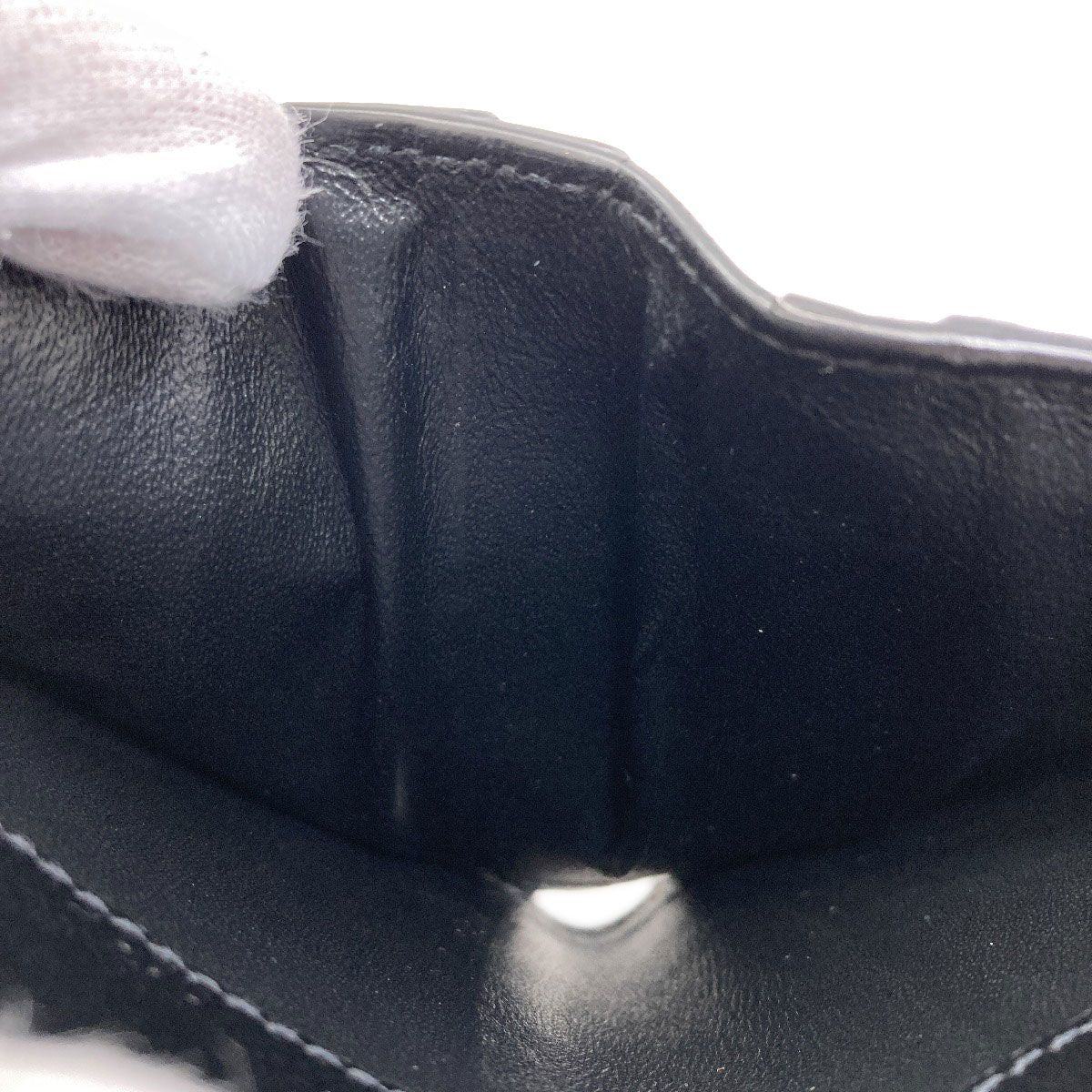Saint Laurent Cassandra Bifold Wallet Leather — view 8