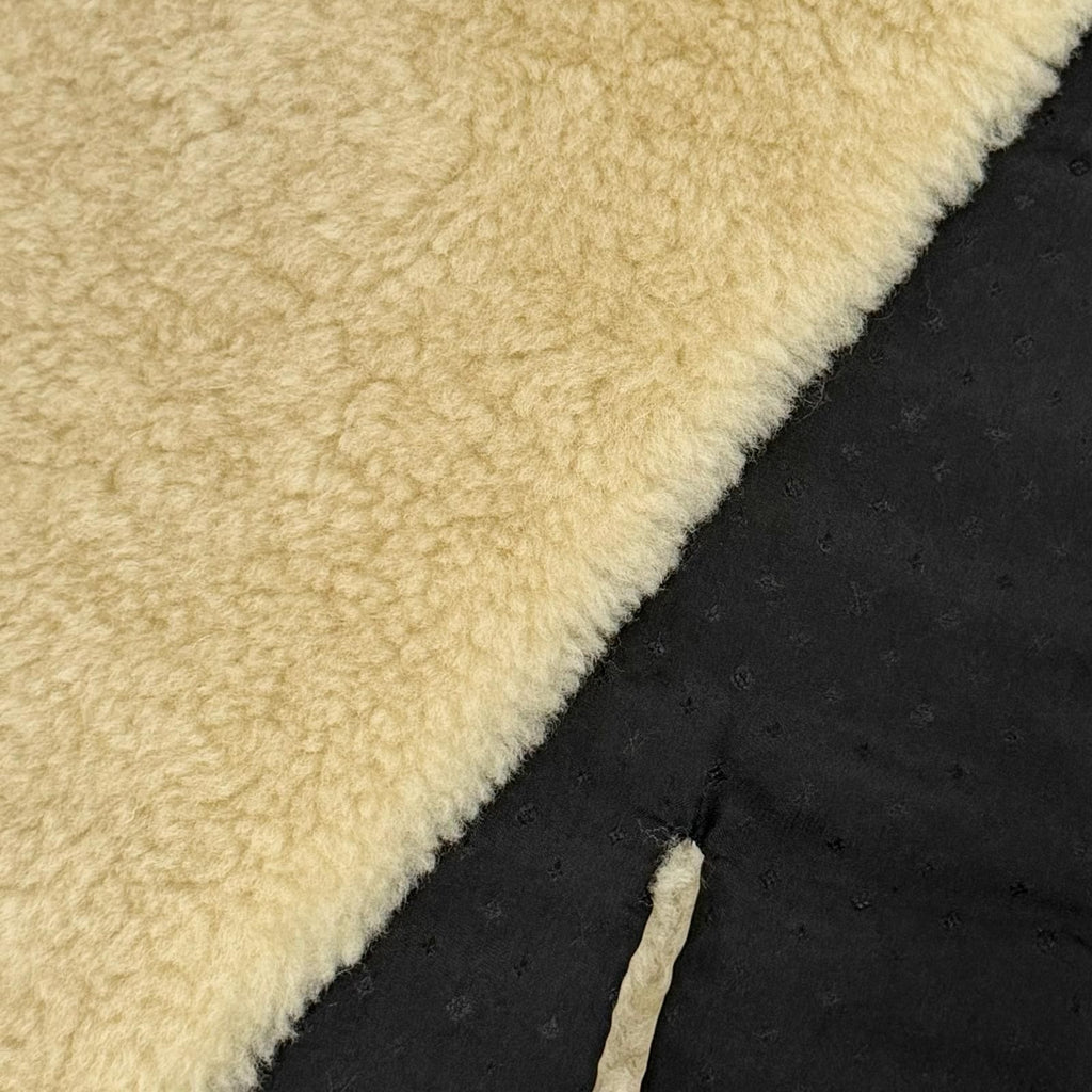 Louis Vuitton Echarpe Graphic LV Shearling Scarf Lining Silk Beige — view 5