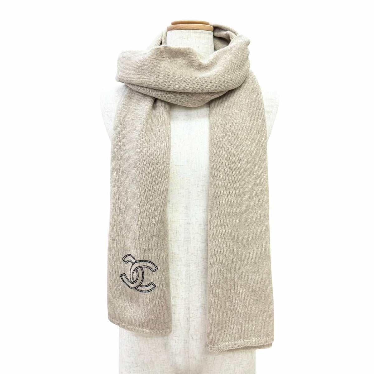 Chanel Cashmere 100% CC Logo Large Shawl Scarf Simple Beige — view 2