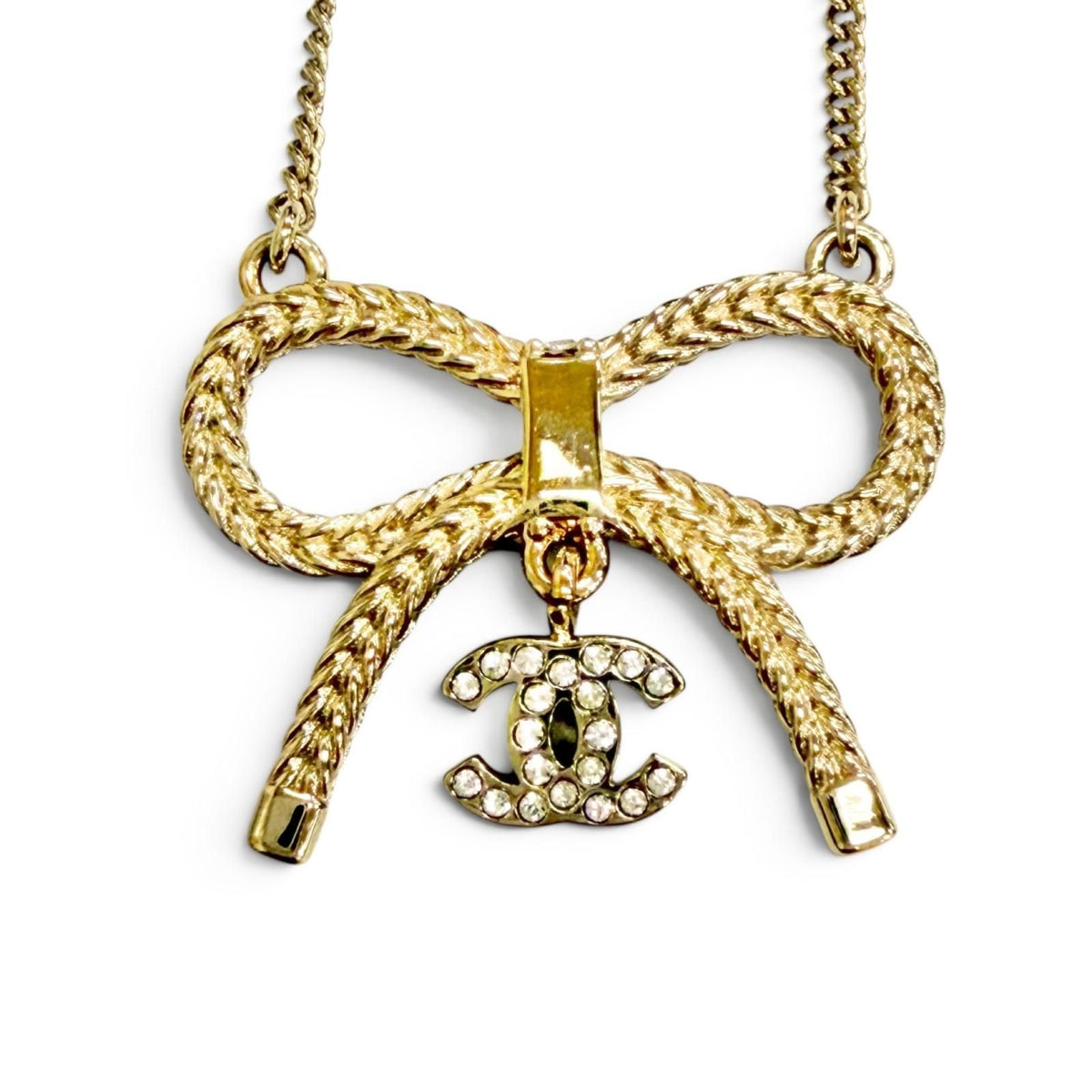 Chanel CC Logo Rhinestone Ribbon Necklace Gold