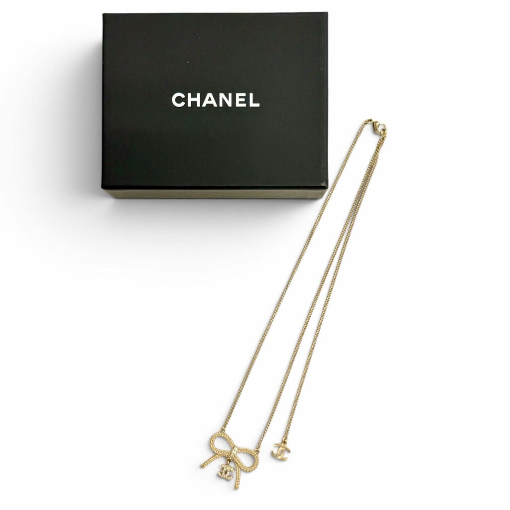 Chanel CC Logo Rhinestone Ribbon Necklace Gold — view 2
